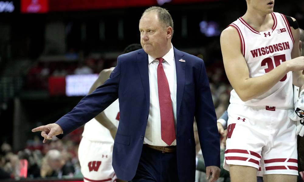 Where can I watch the Badgers game today? Find the channel here!