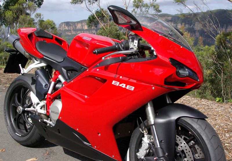 Ducati 848 2013 Review: A Look Back at This Italian Beauty and its Performance.
