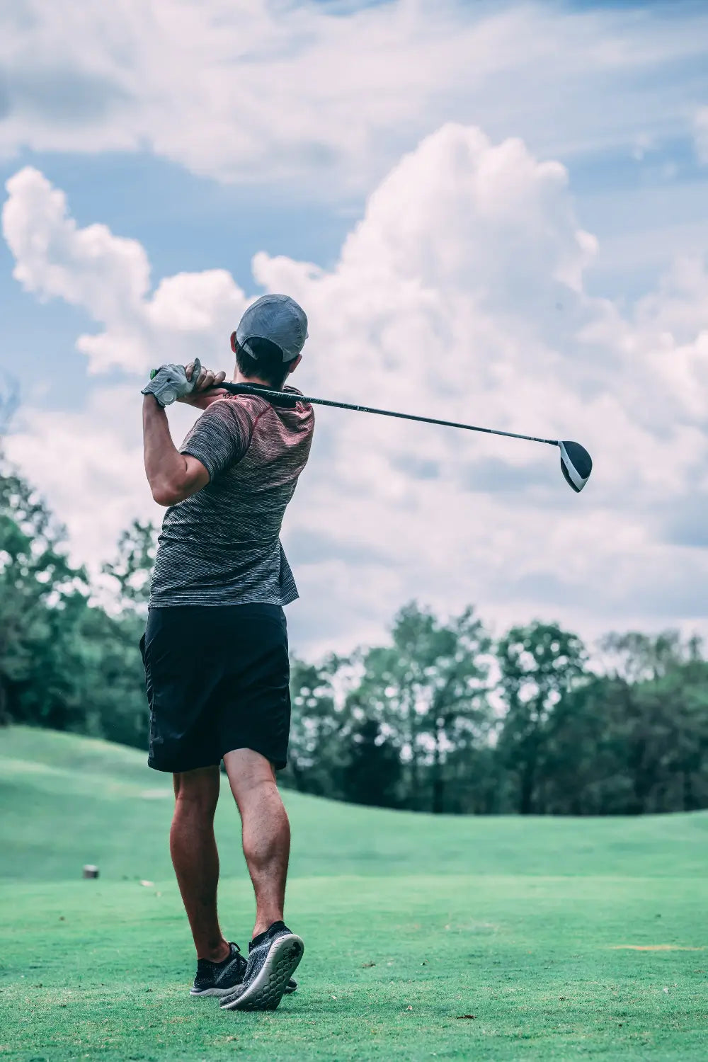 Why Pros Use Short Backswings: Unlocking the Power of a Compact Swing