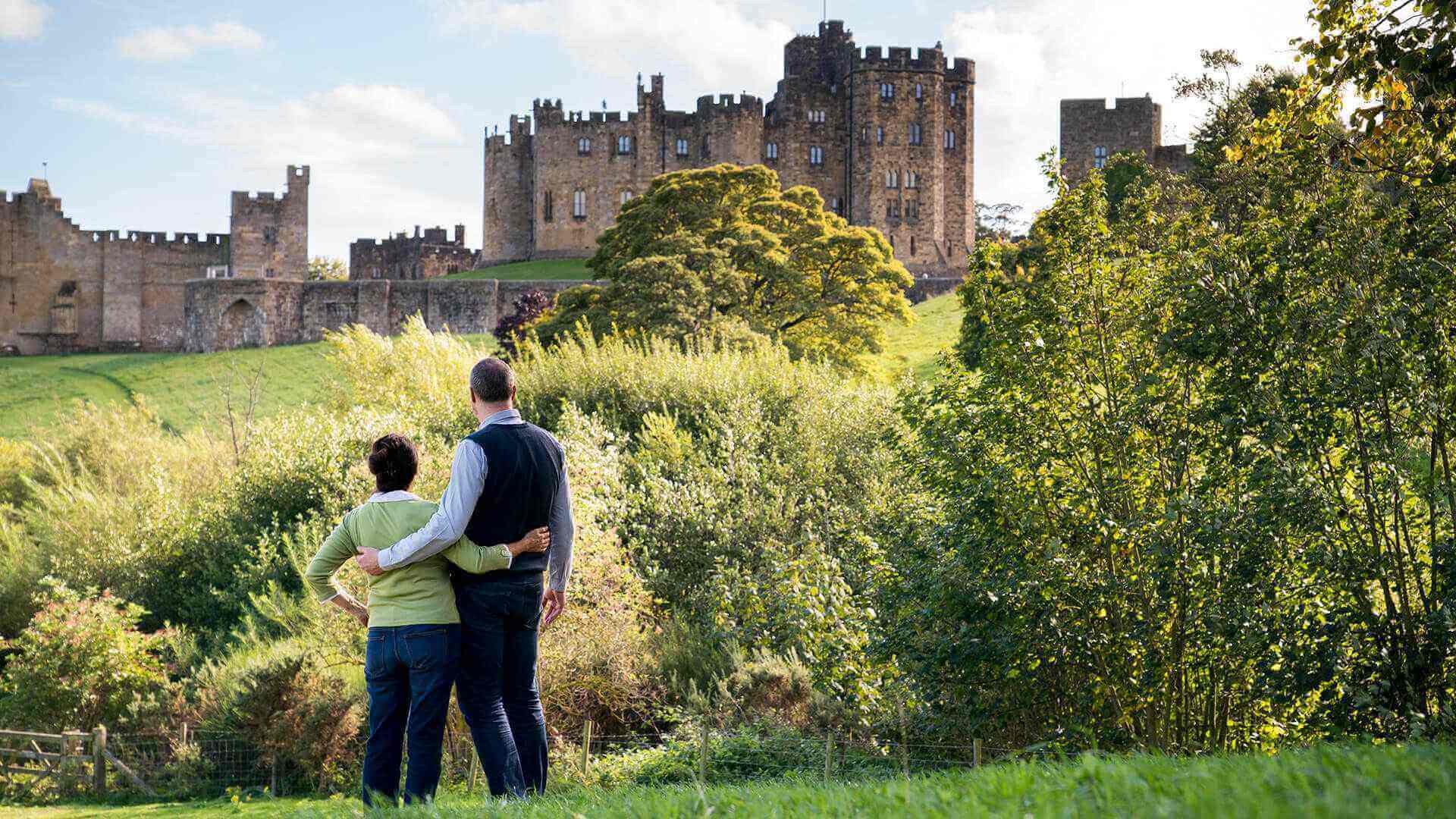 Valentine Woodburn Getaway: Plan a Romantic Escape near Woodburn!