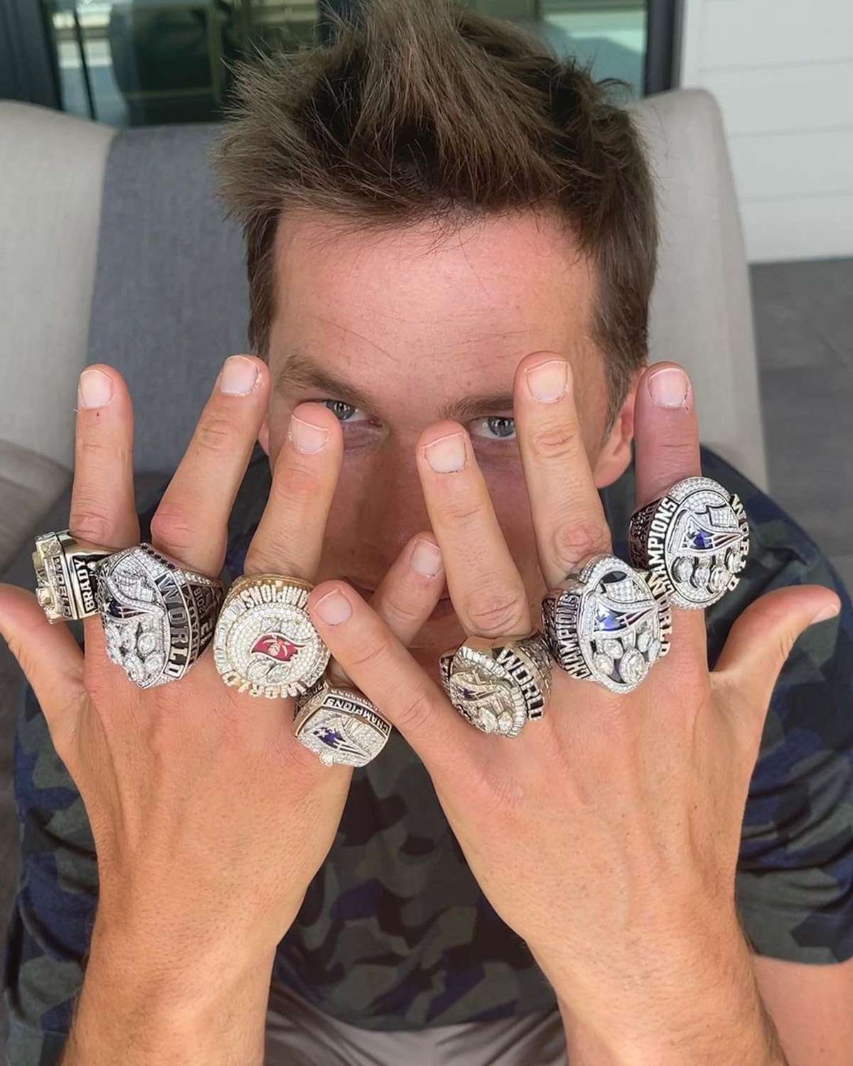 Tom Brady Pics With Rings: Check Out His Super Bowl Bling!