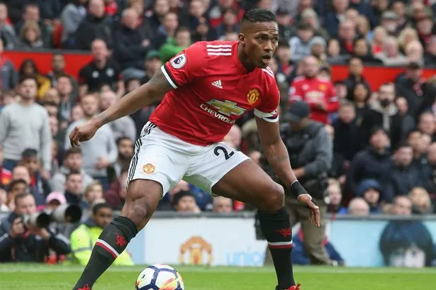 Valencia Man United: Game Day Buzz! Fans React to the Latest Matchup!