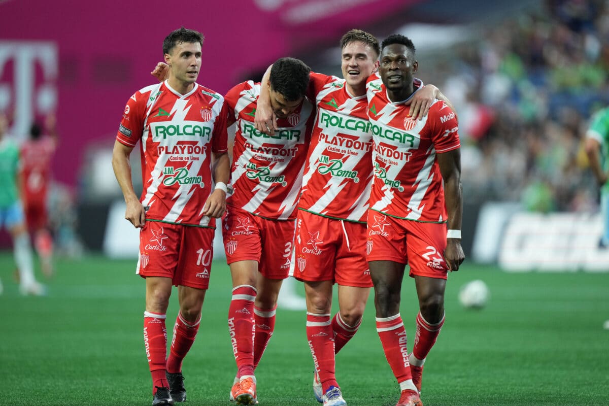 Positions of Santos Laguna vs Necaxa: See Whos Leading - Simple Update