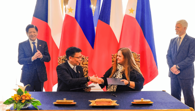 Czech Flag vs Philippines Flag:  Spot the Differences! A Quick and Easy Guide
