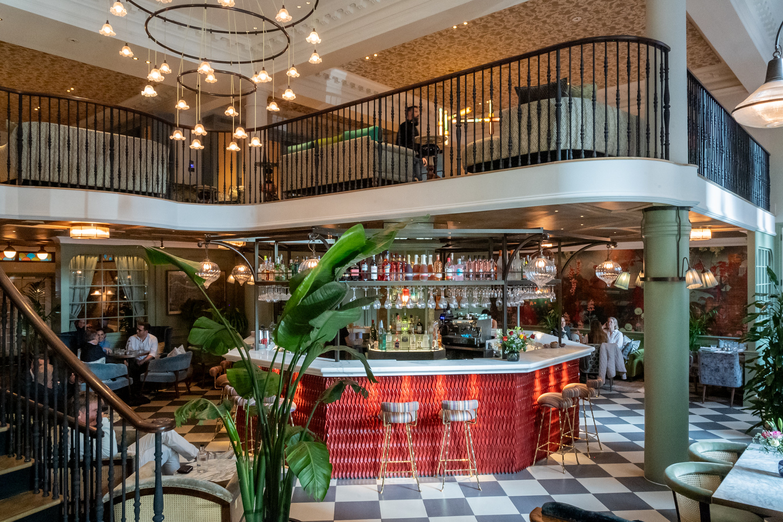Pavilion Club Reviews: What Are Members Saying? Real Experiences at the Pavilion Club.