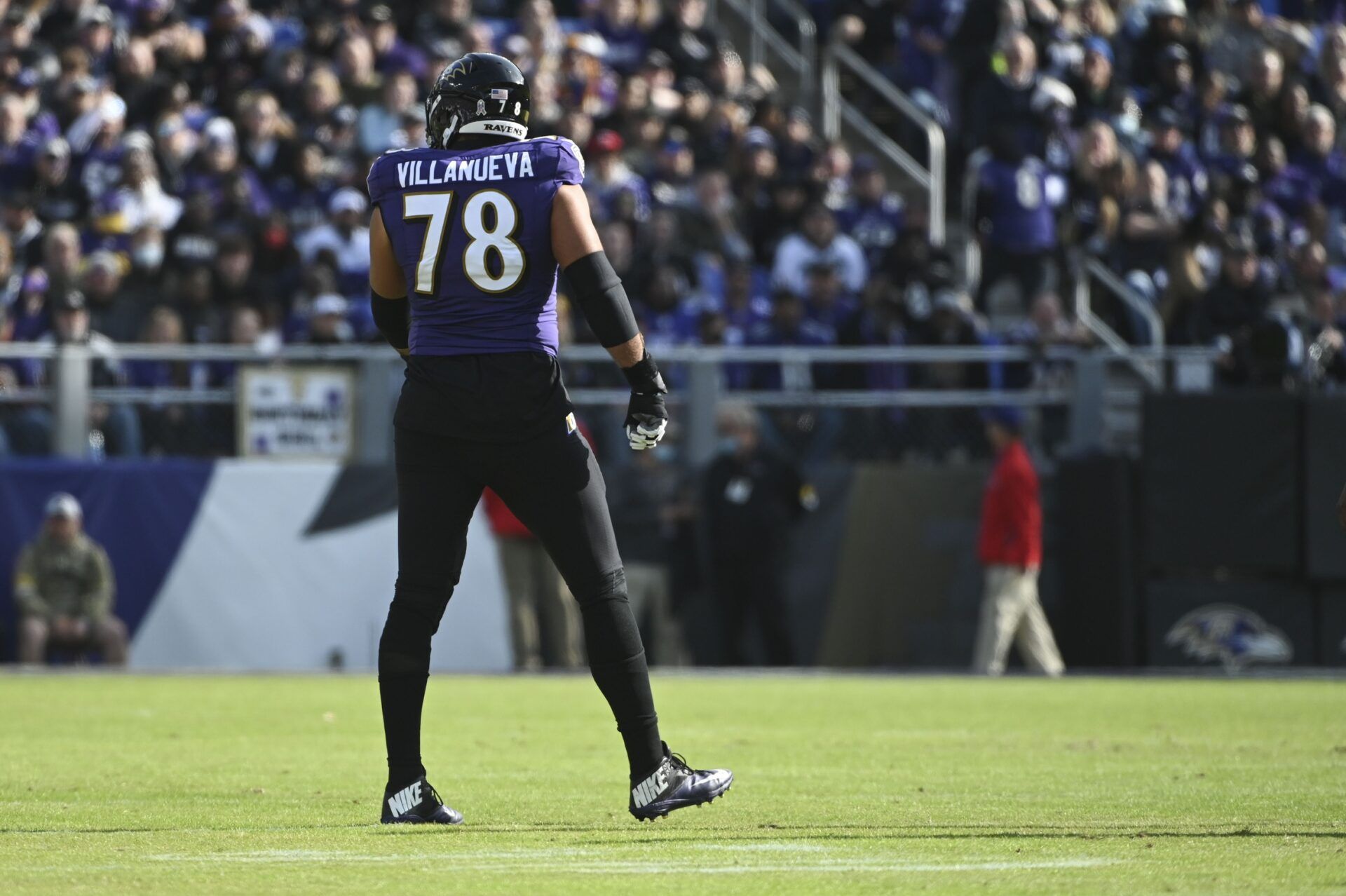 Meet the Tallest Ever NFL Player - A Look at the Leagues Biggest Stars