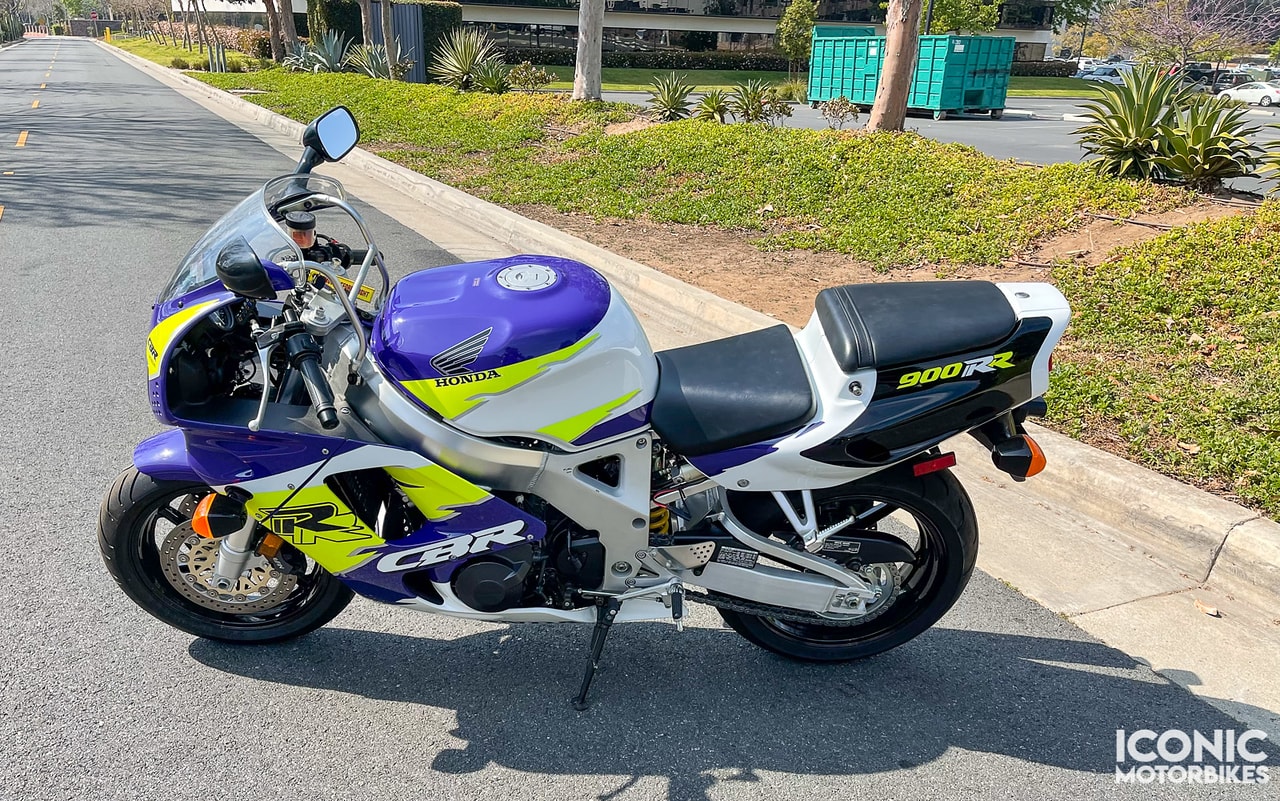 1995 Honda 900RR Review: Why This Bike Is Still a Legend Today!