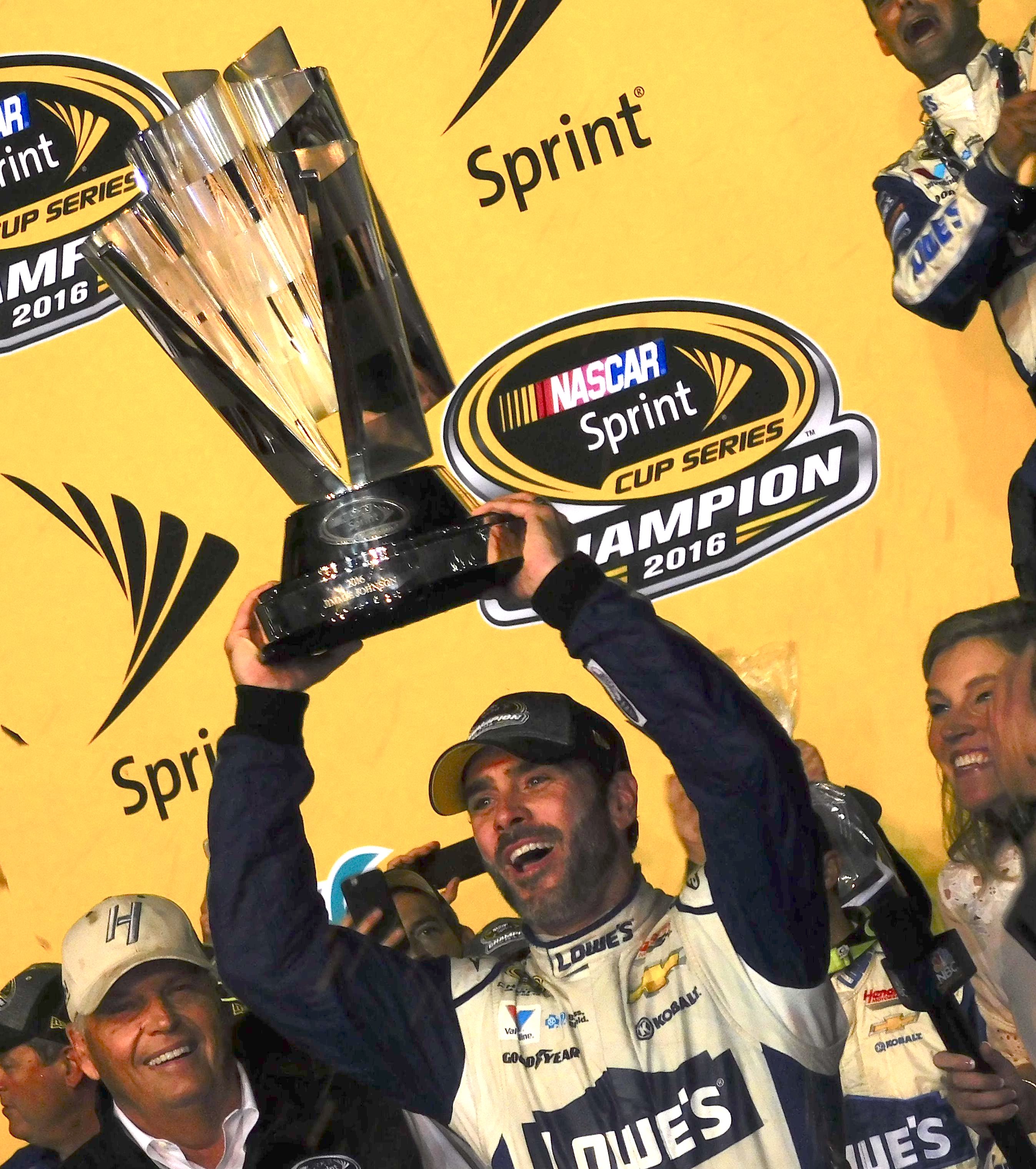 All About the 2016 NASCAR Sprint Cup (Winners, Races, and More)