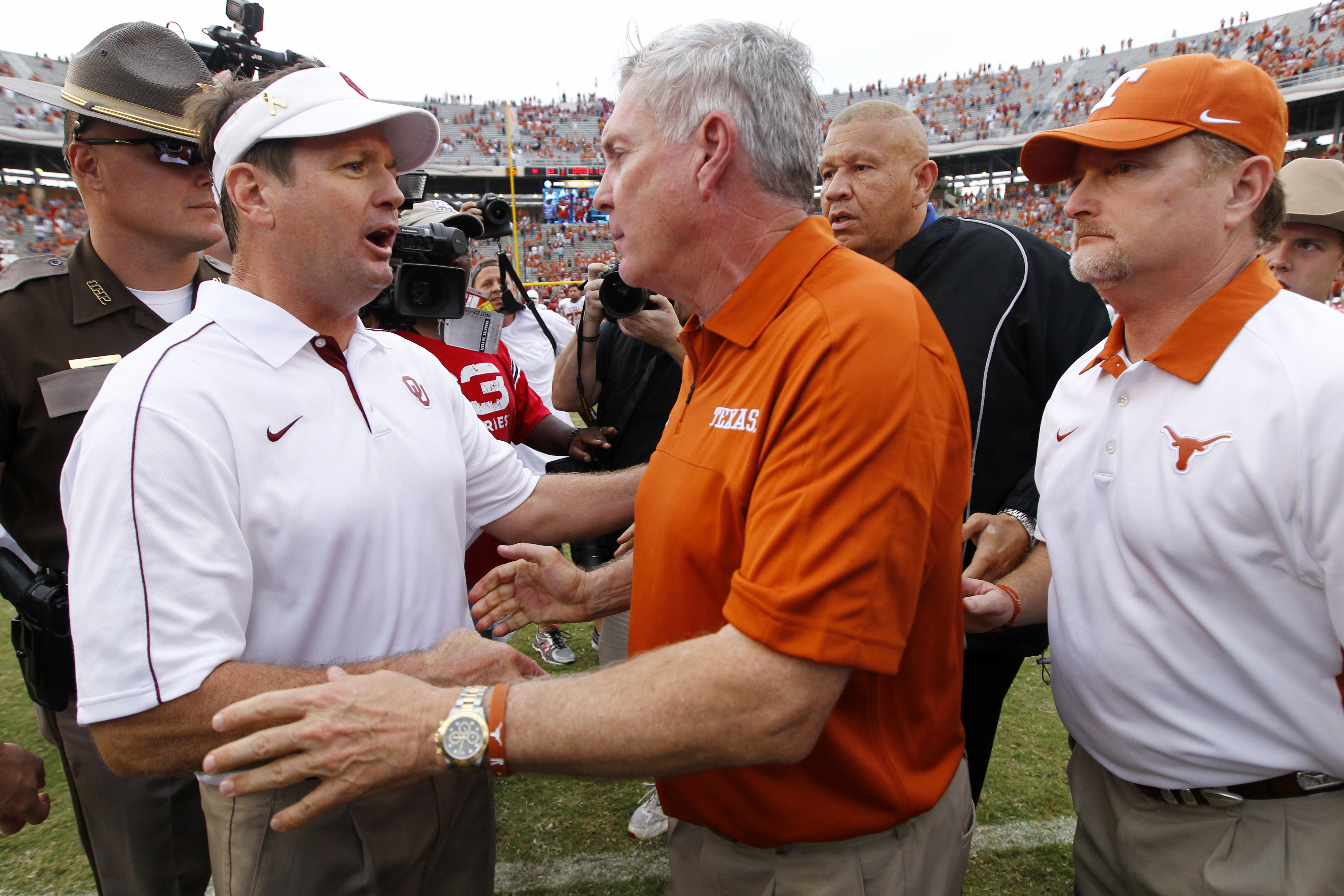 Darrell Royal Mack Brown: Comparing Their Wins and Losses (A Head-to-Head Look)