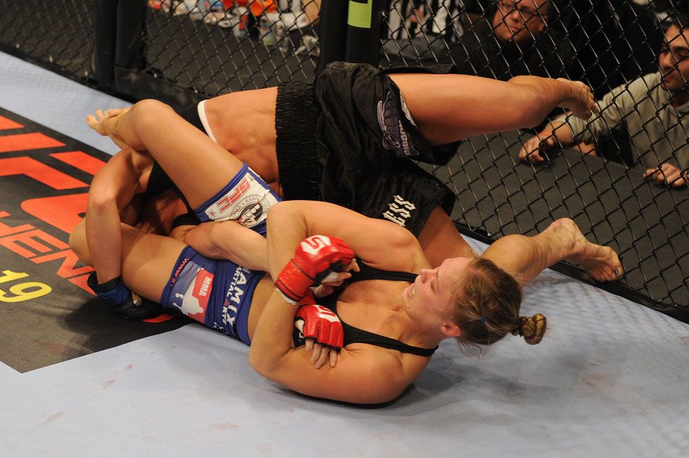 Ronda Rousey Armbar Tutorial : The Best way to use it.