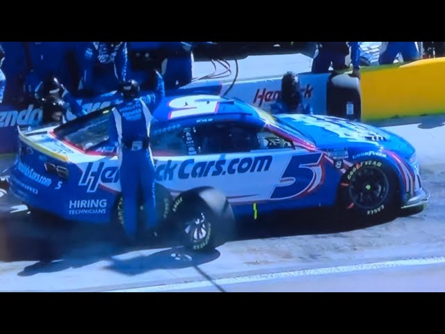Kyle Larsons Las Vegas Pit Strategy: Did Green Flag Stops Cost Him?