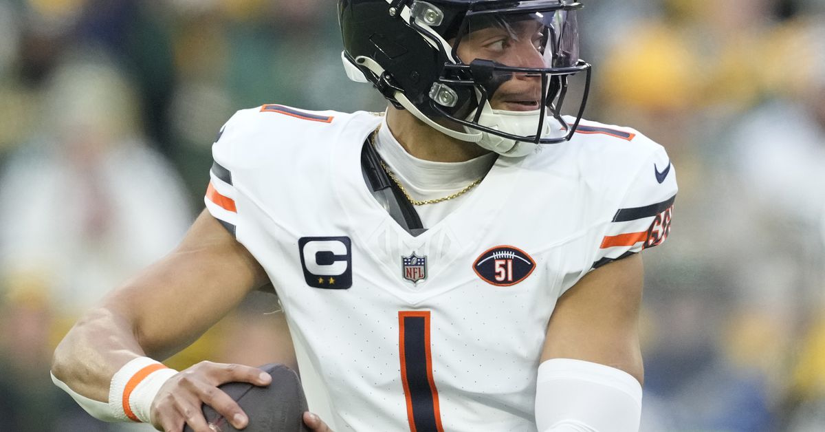 Justin Fields Salary: What Could His Next Contract Look Like? (Predicting His Future Earnings)