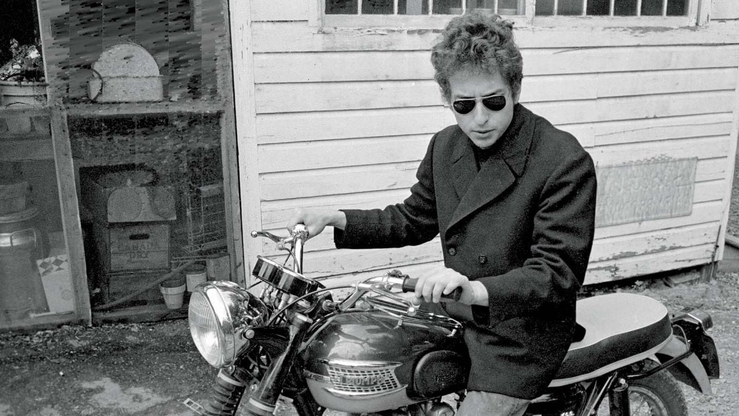 Bob Dylan Motorcycle Crash: The Untold Story and Its Impact.