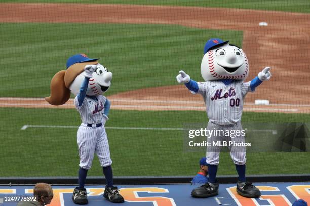 Looking for Pictures of Mr Met? Find Classic & Funny Images Here!