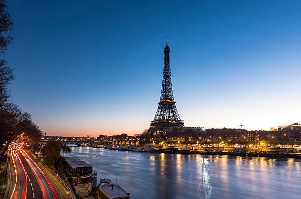 Images of Paris France at Night: Capture the Beauty of the City.