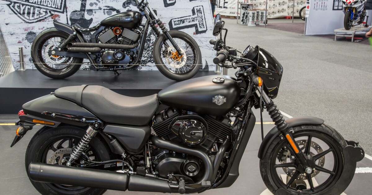 What is the smallest Harley Davidson size? Understand the specs on their compact rides.