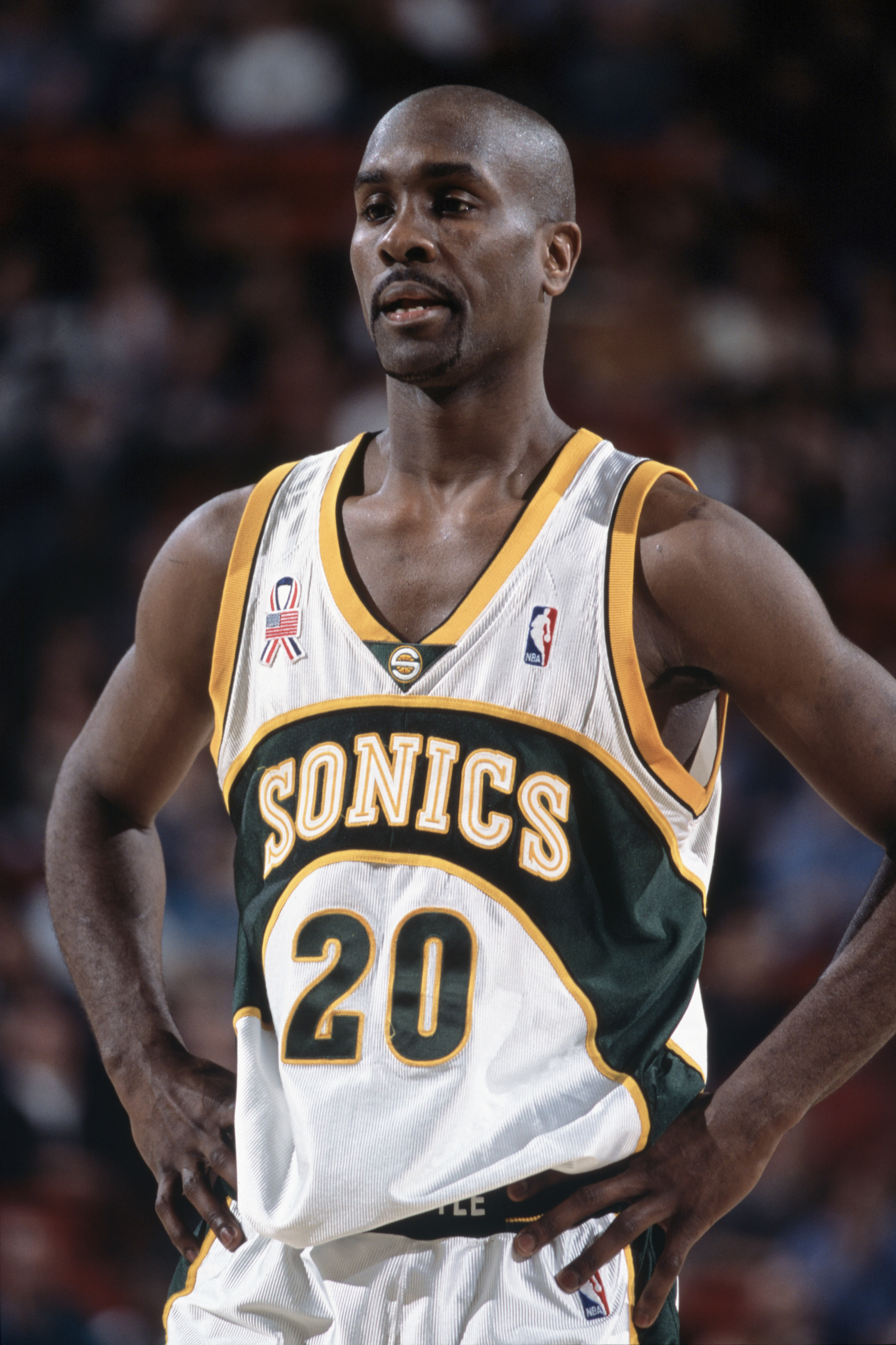 Who are the most iconic number 5 guard players? Discover legends who dominated the game.