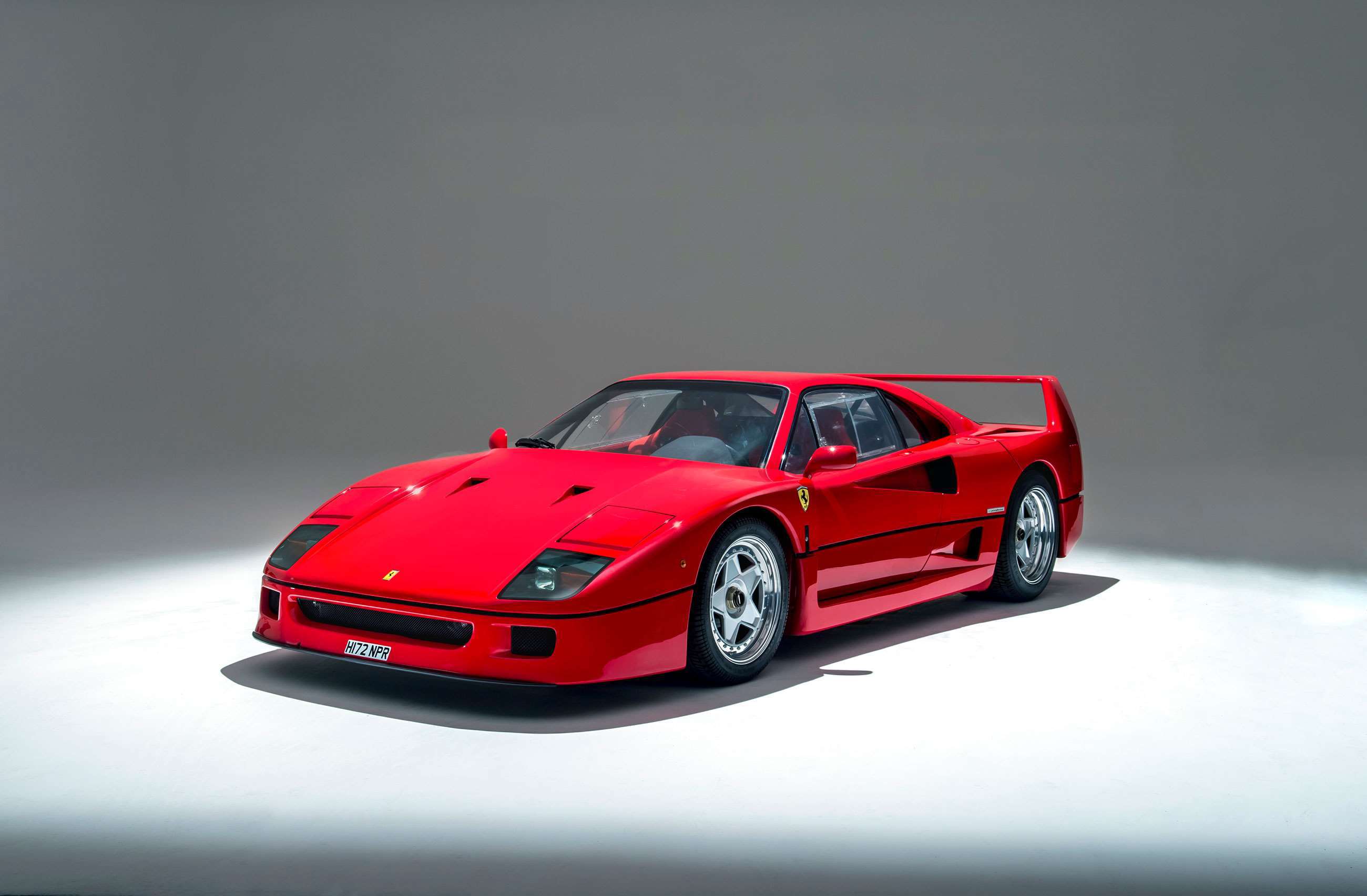 What are the coolest cars italian? Discover these amazing models you should know.