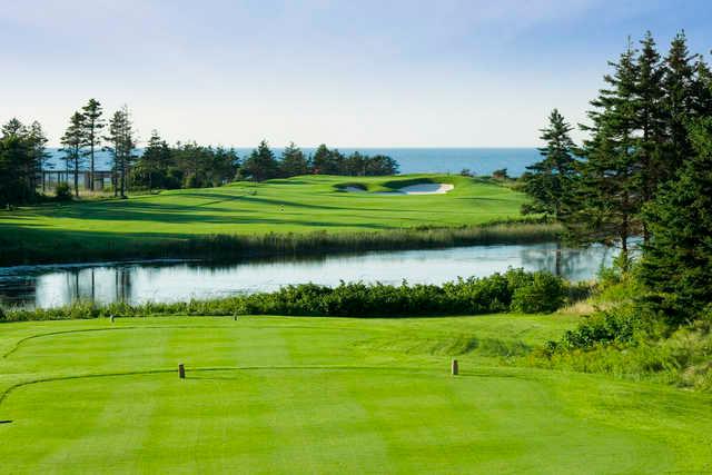 Crowbush Lakeside Golf: Your Complete Course Breakdown.