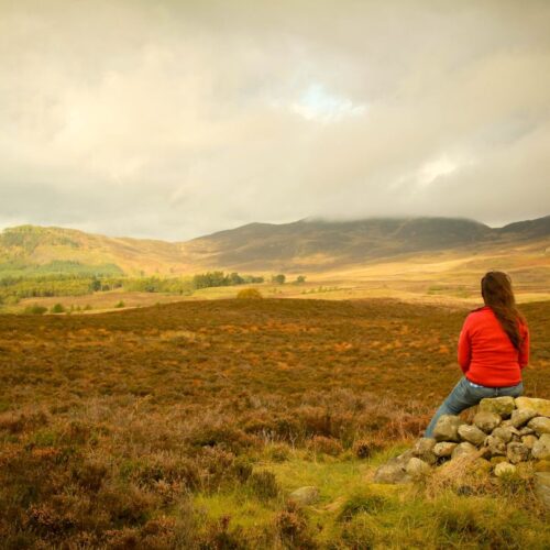 How many hours ahead is Scotland: Quick answer for travelers!