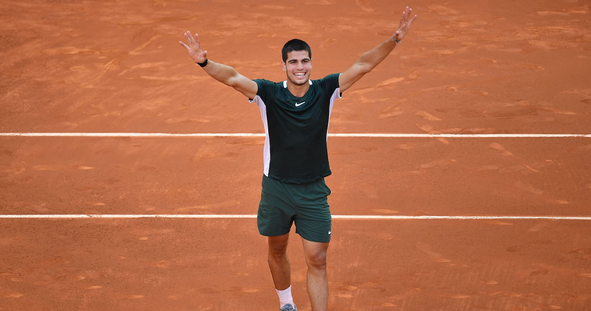 Want to know about carlos alcaraz team members? Meet the essential people supporting the tennis sensation daily.