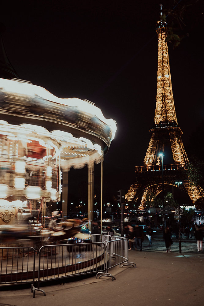 Images of Paris France at Night: Capture the Beauty of the City.