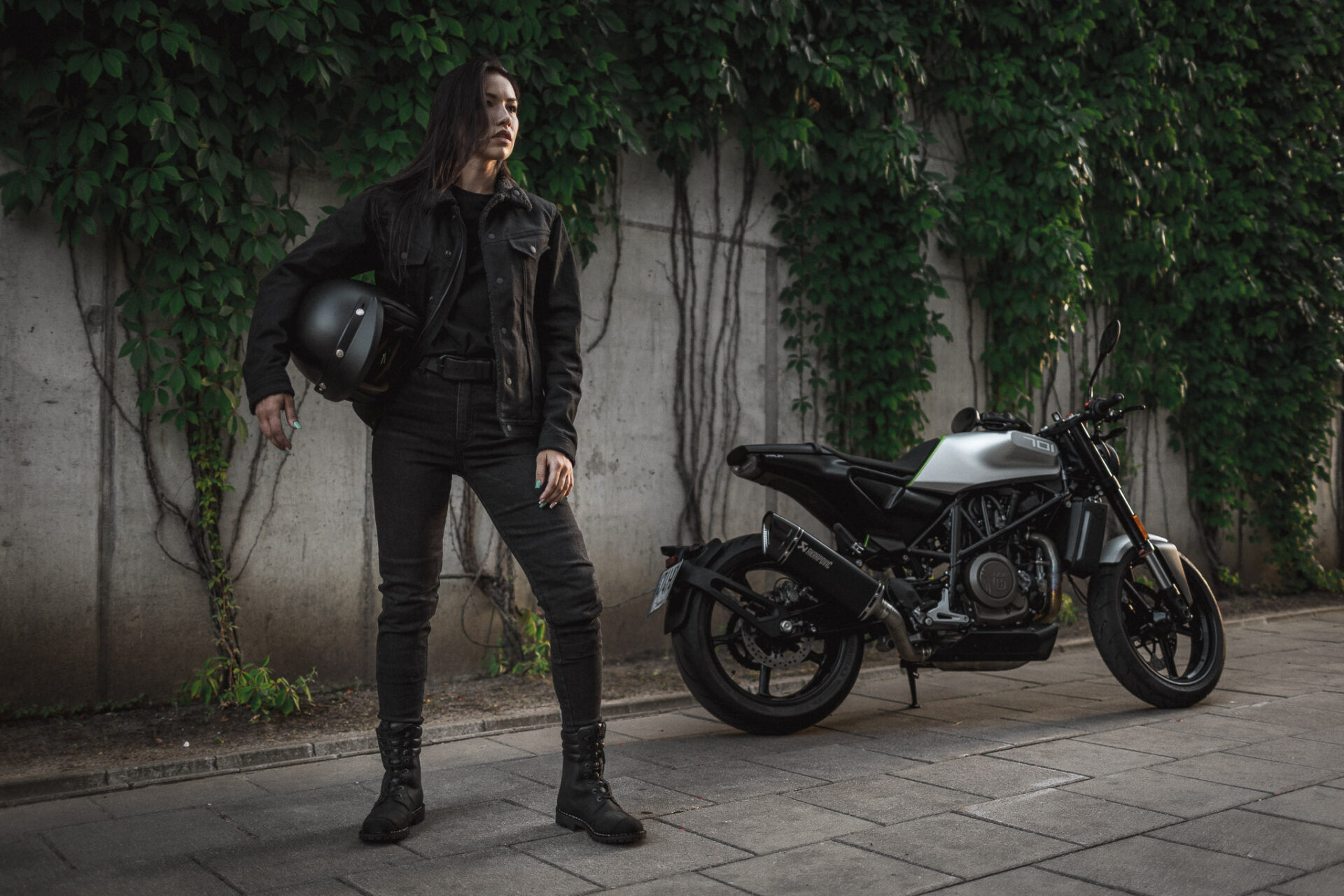 How much does a motorcycle with body cost? Explore different prices for these bikes.