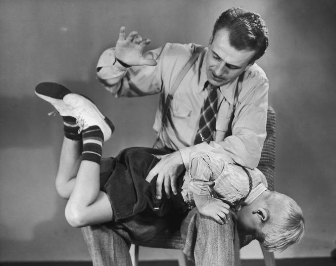 Spanking at Christmas: Impact on Kids, Child psychology,Punishment