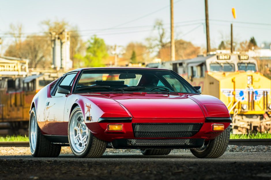 Need a specific picture of a pantera car, like red or modified? Explore collections featuring different cool styles.