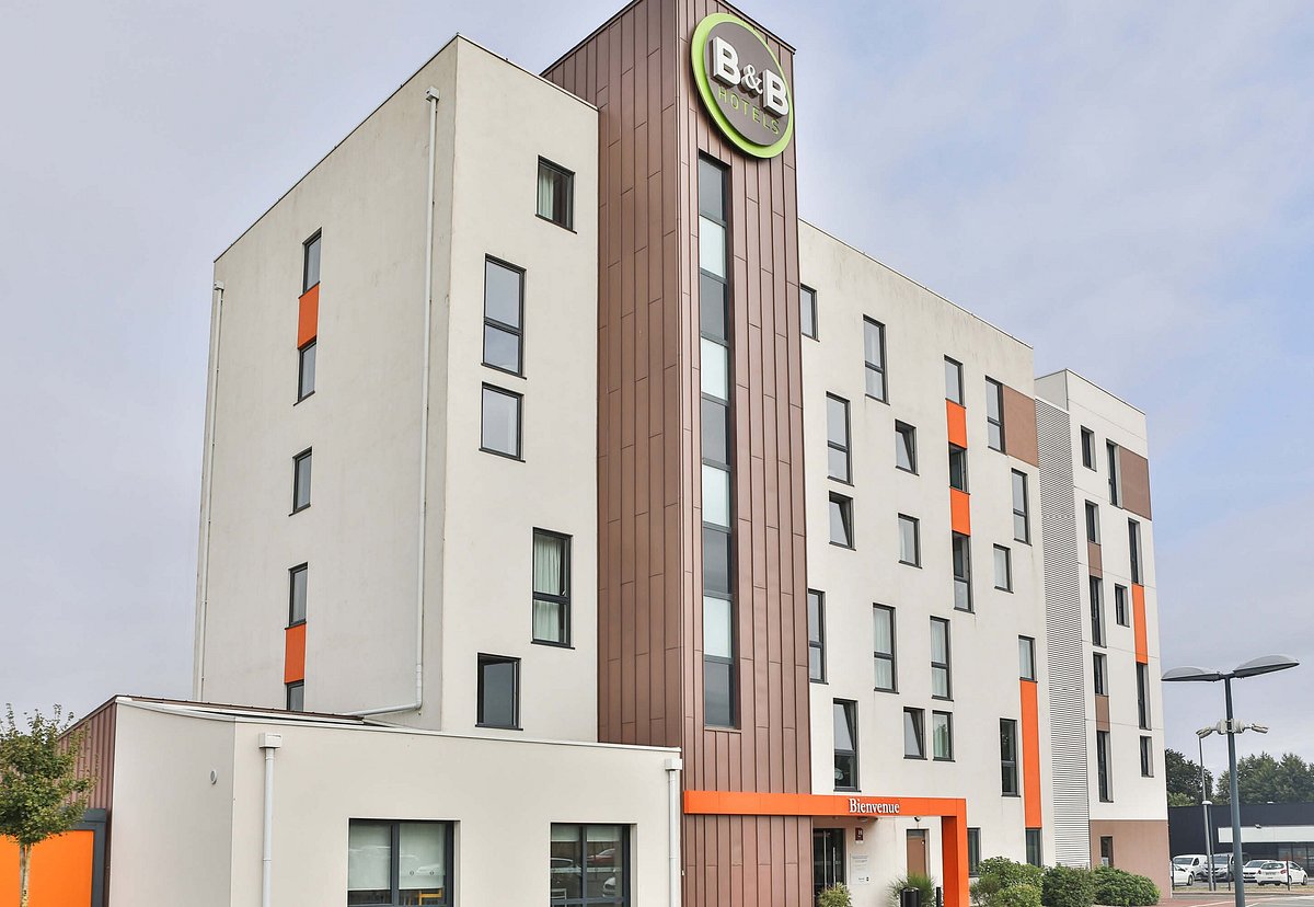 Best hotels in Les Herbiers? Find great places to stay near town centre.