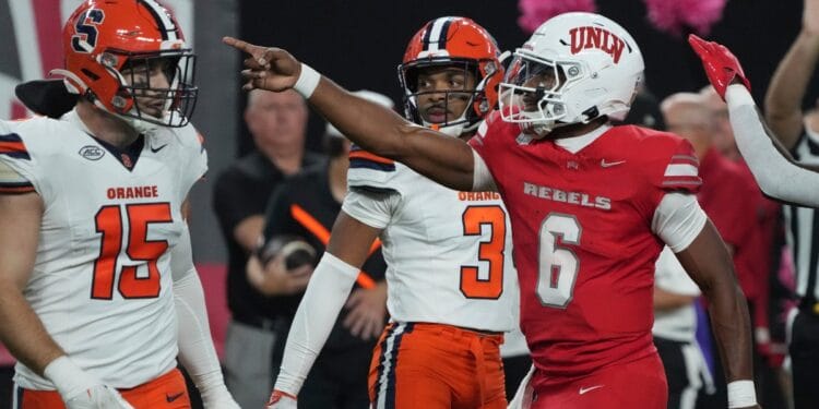 Whats the final score prediction for UNLV vs Oregon State? See what the sports analysts are saying about this game.