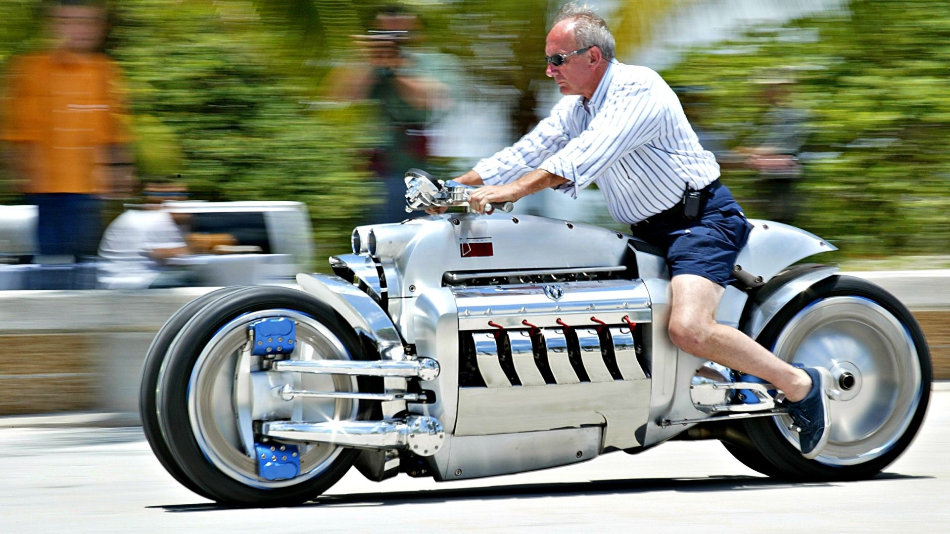 Can you buy a Dodge Tomahawk motorcycle? (Find out if this concept bike is for sale)