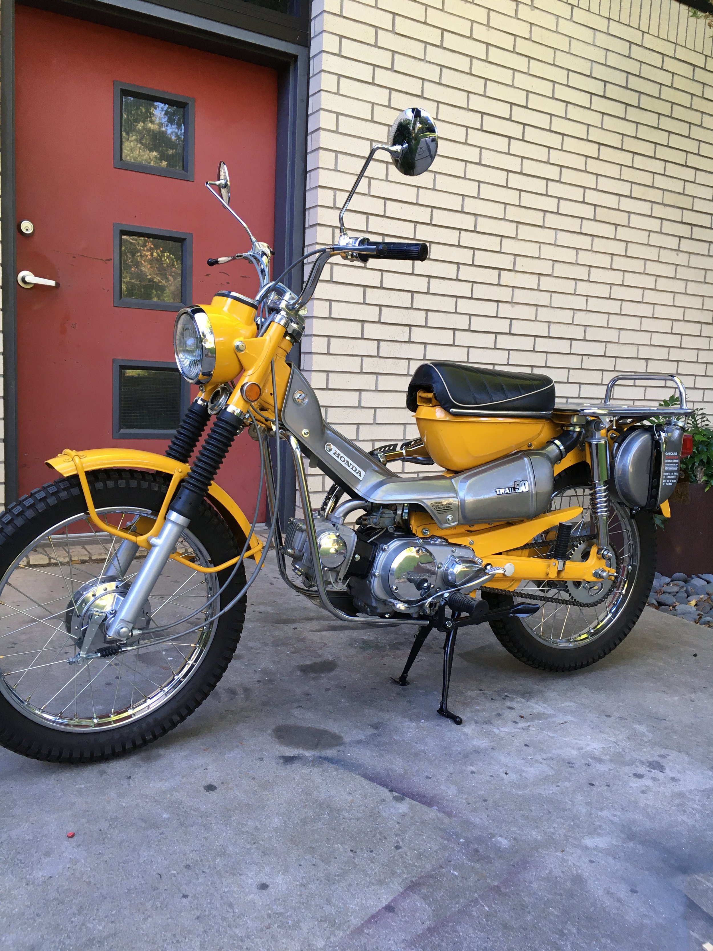 How to easily restore your vintage 1970 ct90 motorcycle? Follow these simple steps for great results.