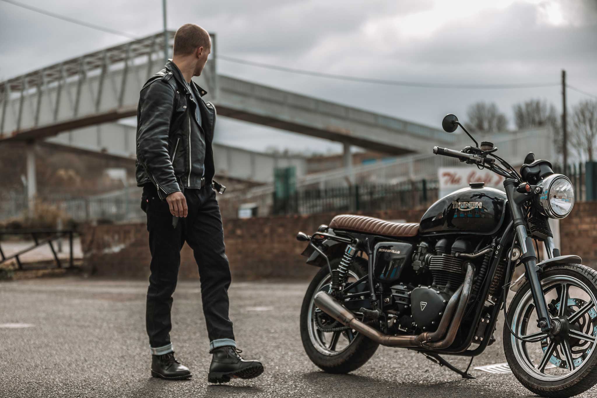 Just what is a cafe motorcycle then? Understand its history and the cool custom vibe it offers.