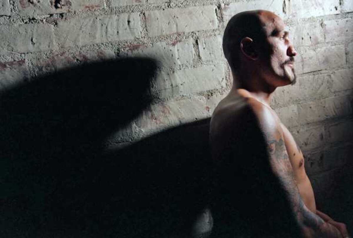 What made boxer Hector Lopez a legend? Learn about his unique style and most famous victories.