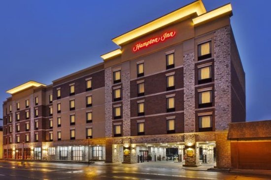 How to pick good hotels by Comerica Park Detroit MI? Simple guide for a great trip to the game.