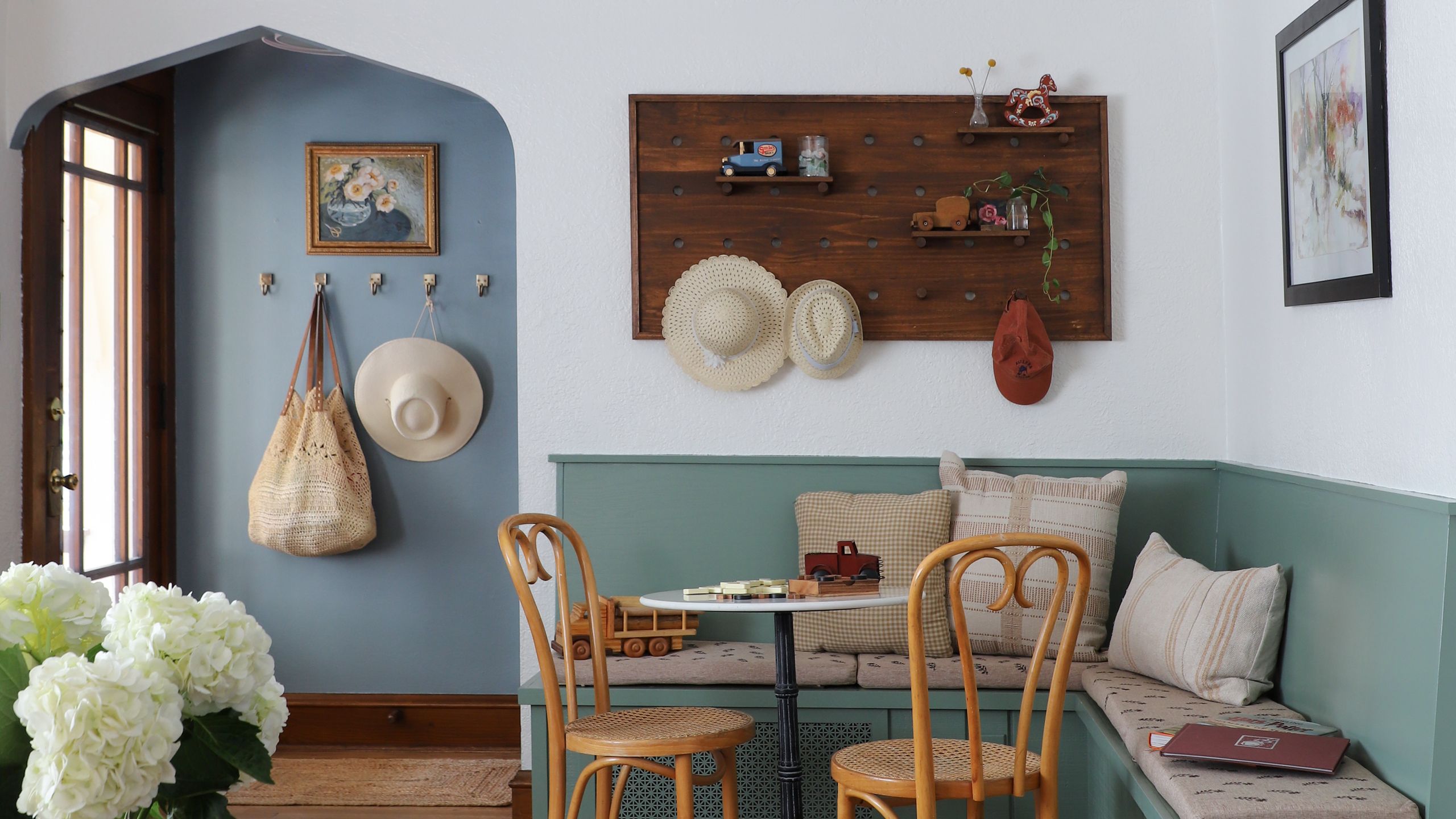 Want to improve your living space? Digs Magazine offers practical advice and fun ideas for your home.