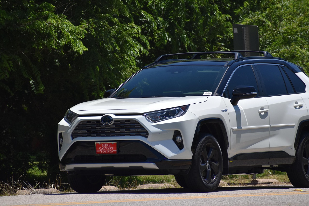 What Are the Pros of a Toyota RAV4 Non Hybrid? Learn Why Its a Smart Choice for Many.