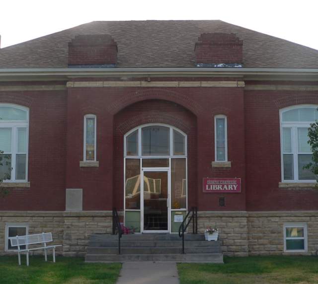 What is Downs KS like? Discover attractions and living there!