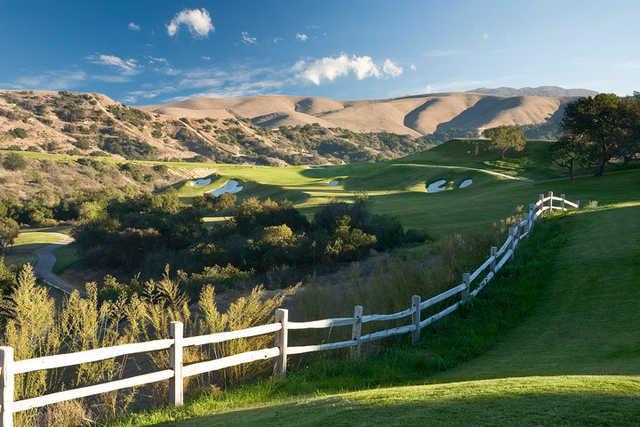 Vellano Golf vs Other Clubs? Compare Prices and Greens Side by Side!