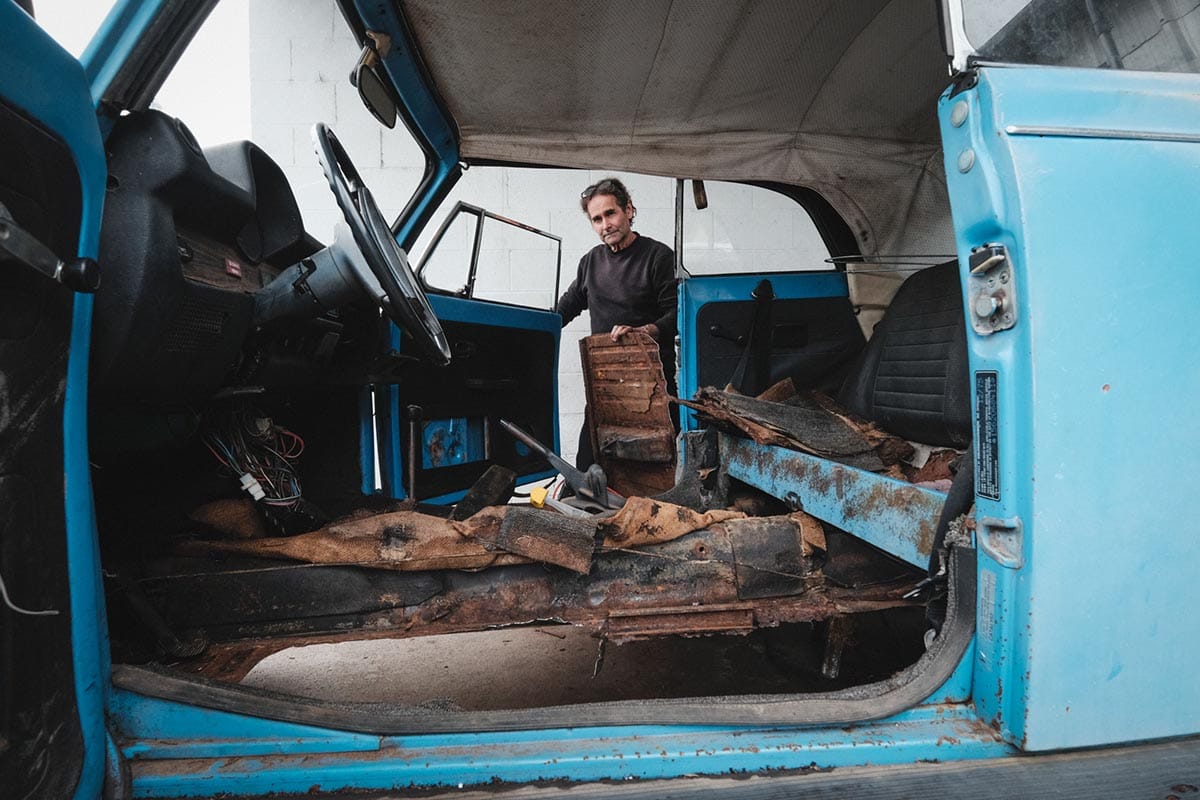 Restoring a 1930 VW Beetle: Easy Fixes for Old Car Owners!