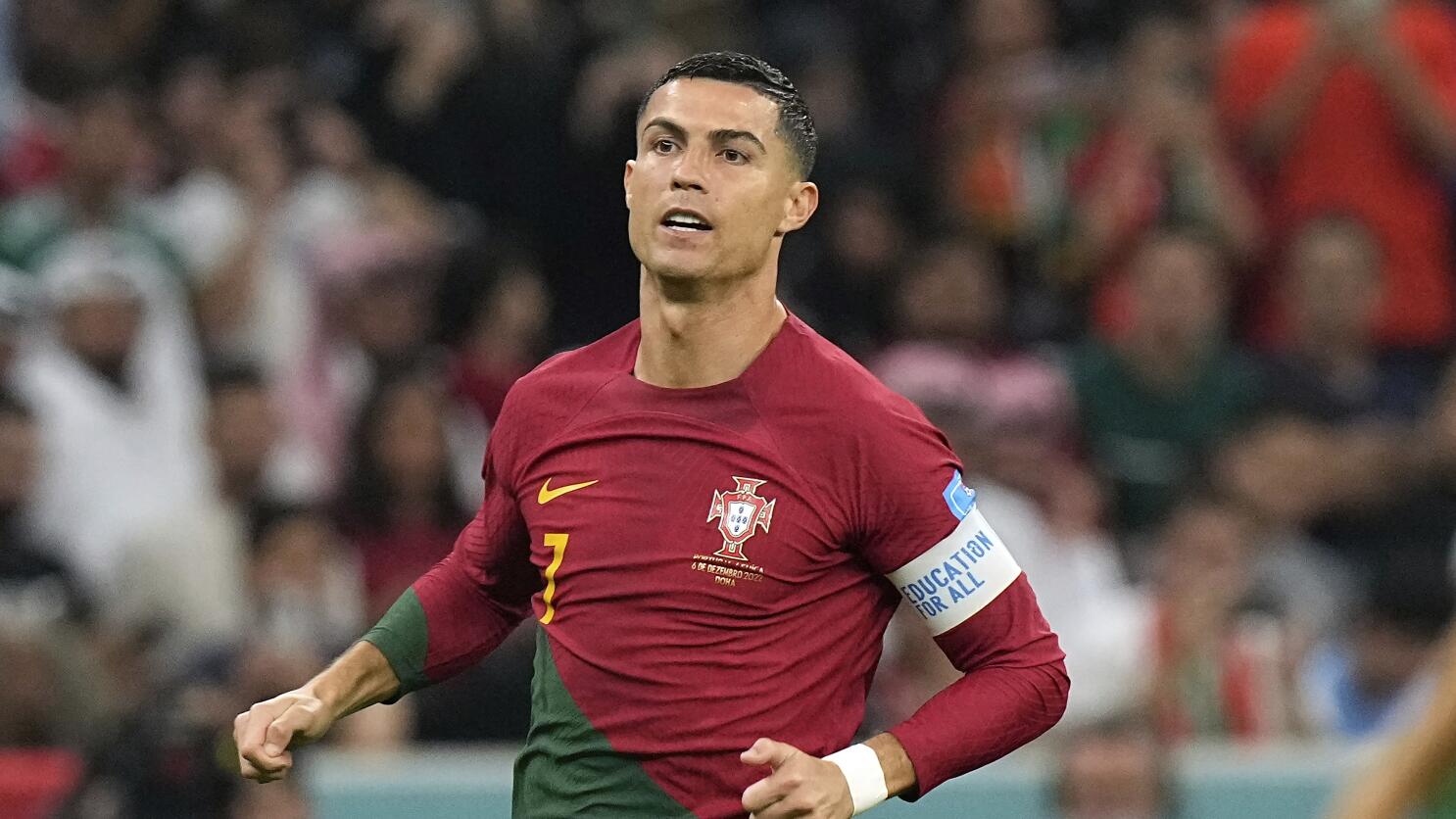 Where to see cristiano ronaldo sign events? Best spots and tips shared!