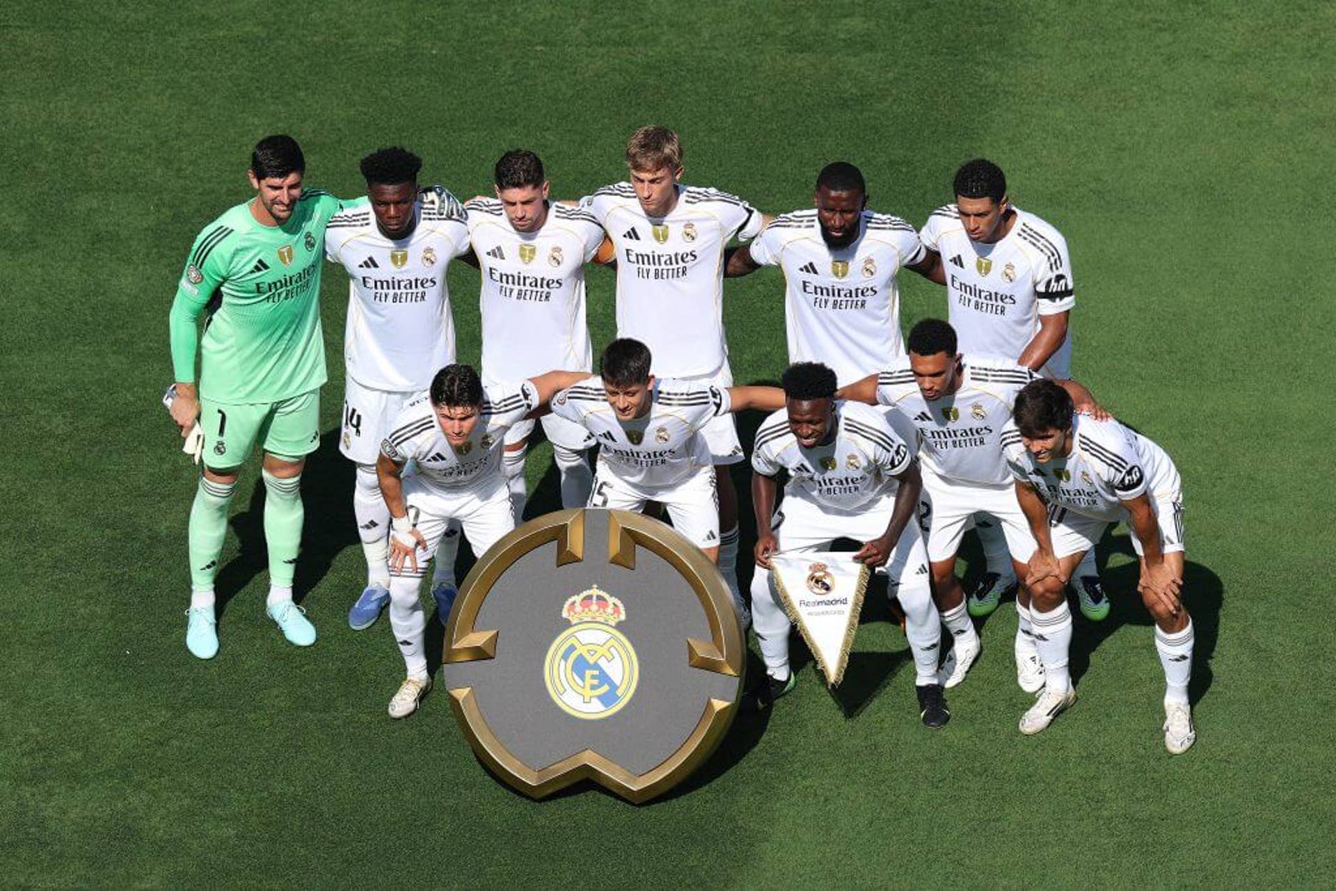 Get amazing images of Real Madrid football team; tips for fast access!