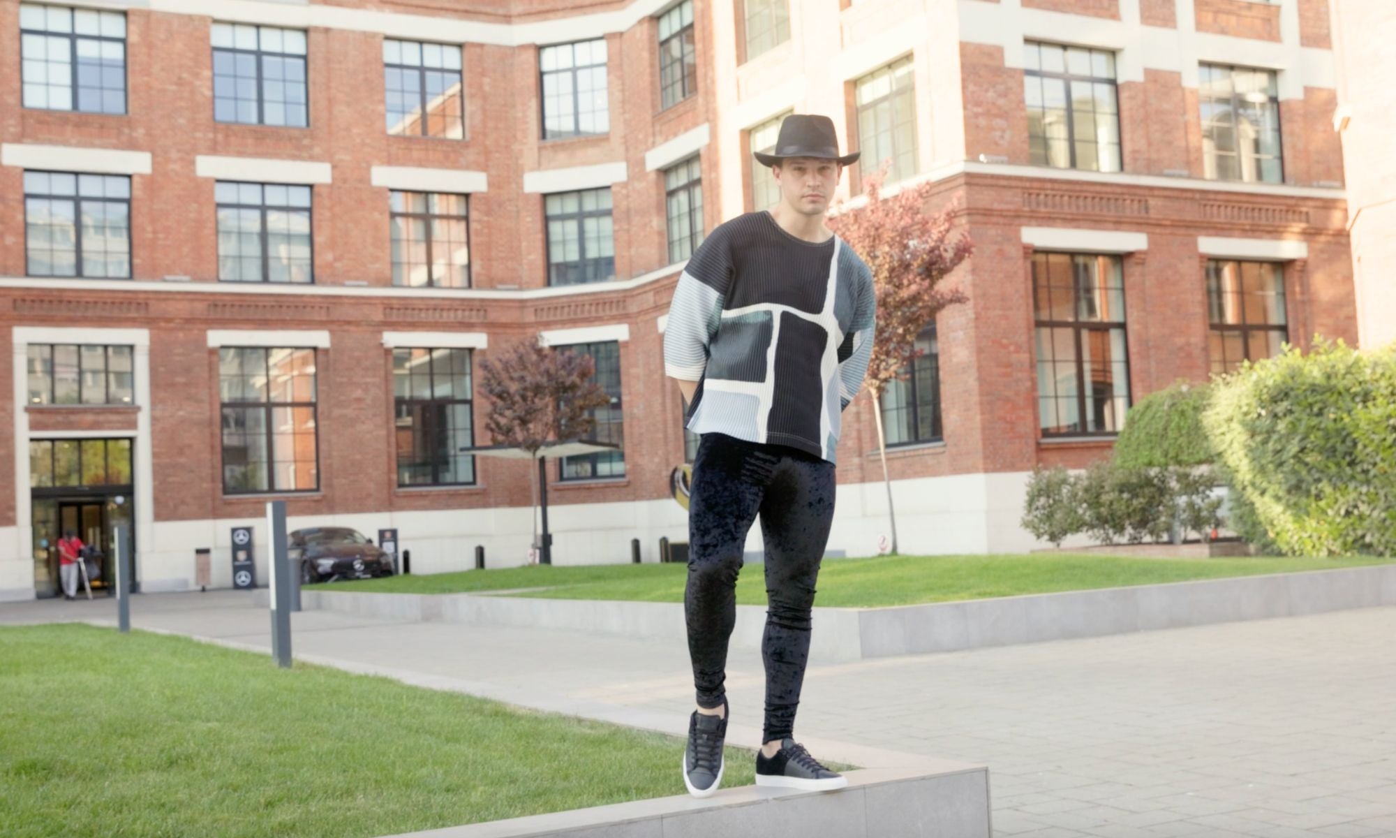Can Males Wear Leggings How to Start with 5 Easy Style Tips
