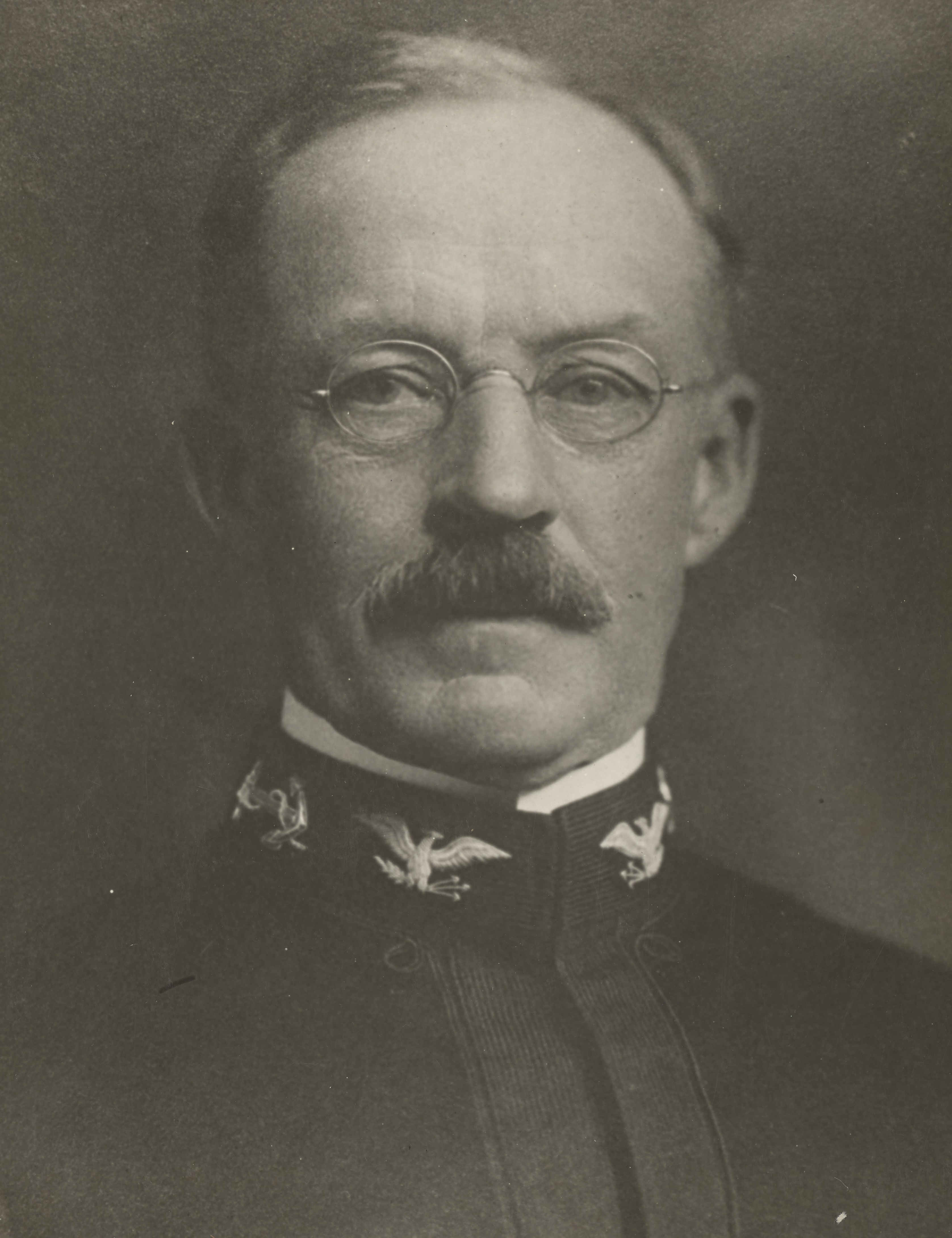 Who is Harry Knapp? Discover simple facts about his story